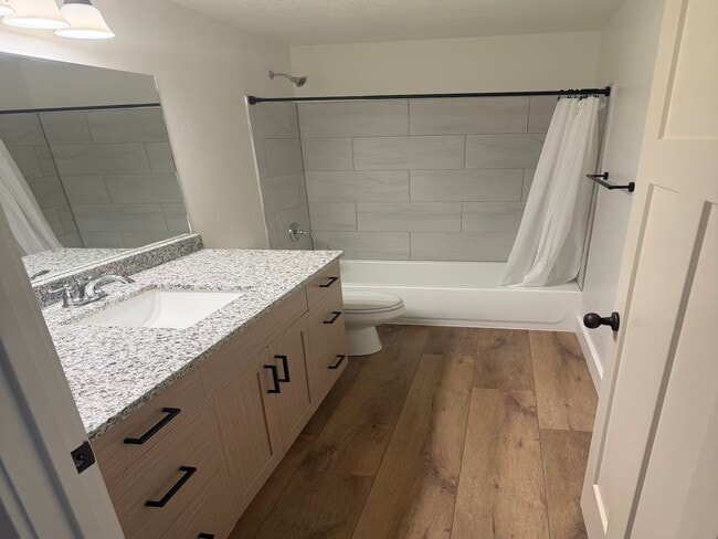 Bathroom 1 - 1322 E 750 S Unit 1324