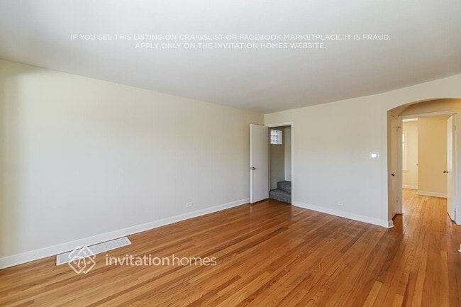 Photo - 8035 S Richmond St