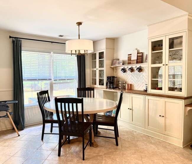 Photo - 250 Vesta Dr