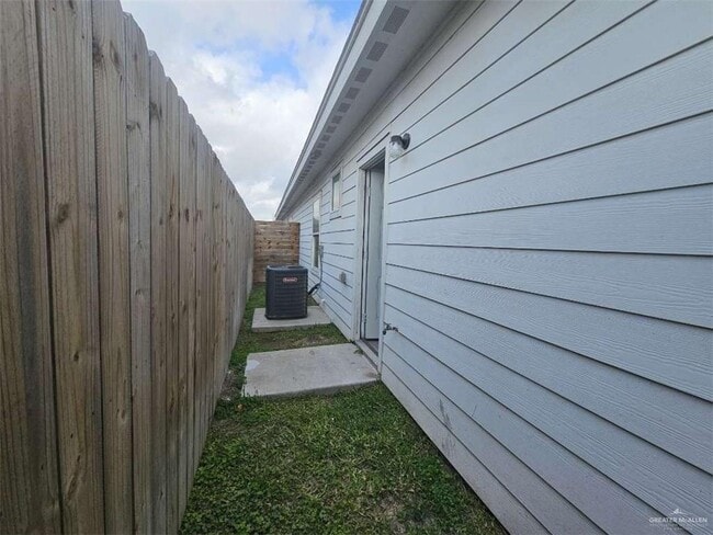 Photo - 6 Marcela Dr Unit 1