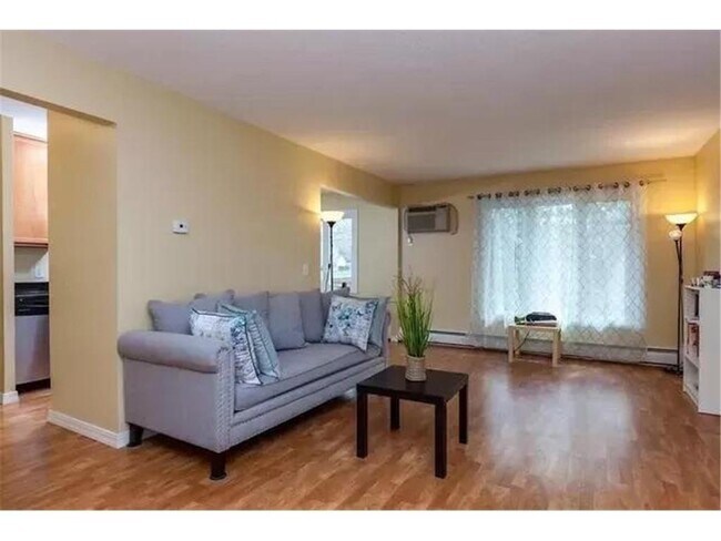 Photo - 6901 Penn Ave S Unidad 103