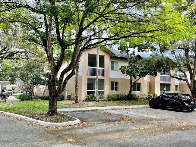Building Photo - 9755 Westview Dr Unit 1217