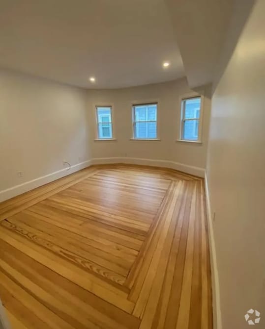 Building Photo - 37 Spencer Ave Unit 2 Rental