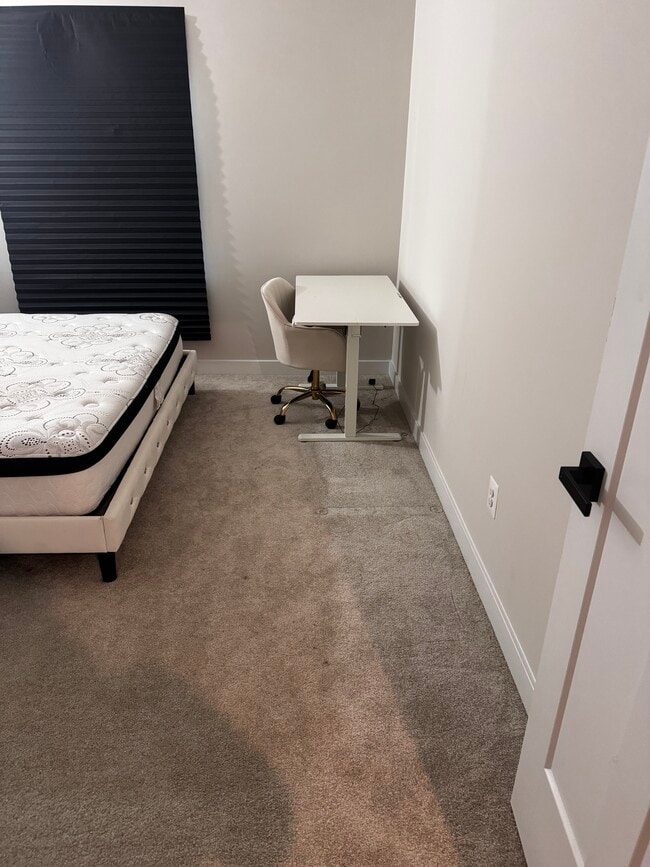 24104 Newtonmore Ter Unidad 1 bedroom 1 bathroom