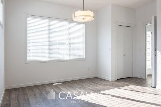 Photo - 1274 McConachie Blvd NW