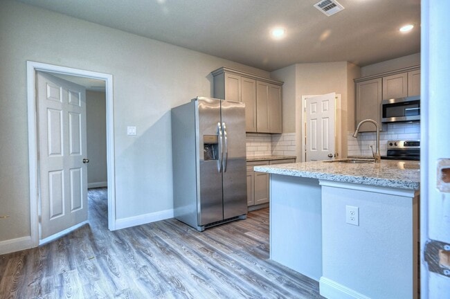 9175 Inwood
