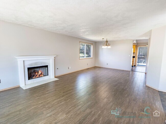 Photo - Fort Stevens Home 3 Bedroom, 2 Bath