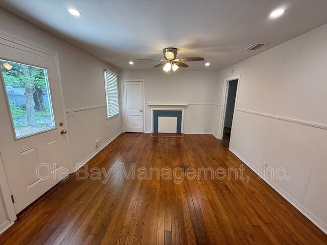 Photo - 251 Azalea Cir W