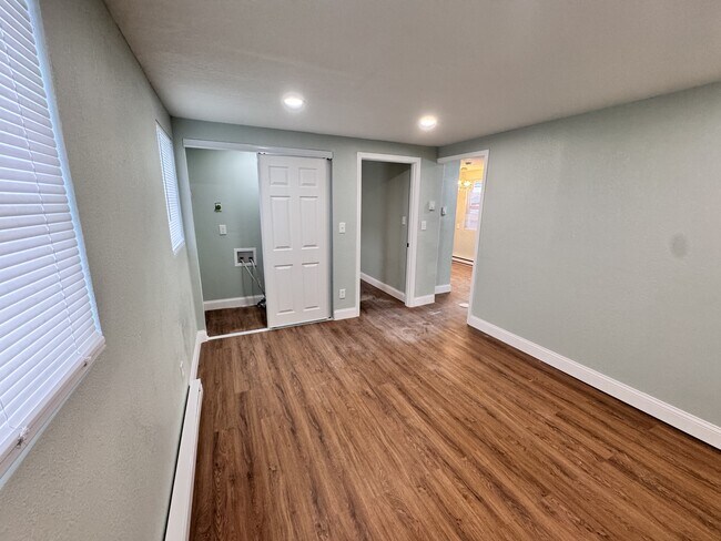 Photo - 800 S Westland Dr