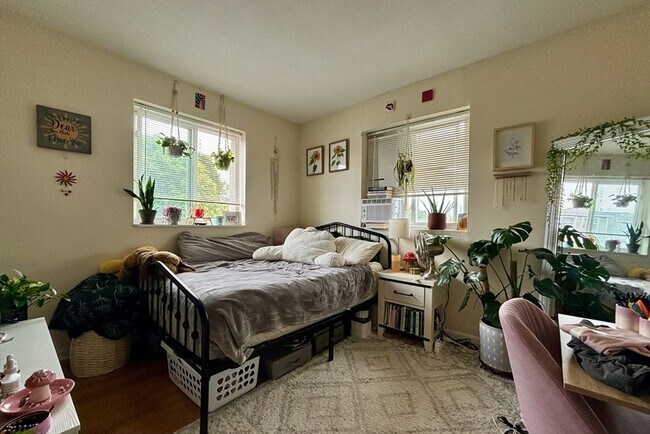 Photo - 256 Parker Hill Ave Unidad 16