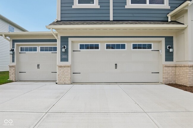 Photo - 16924 Sandhurst Pl