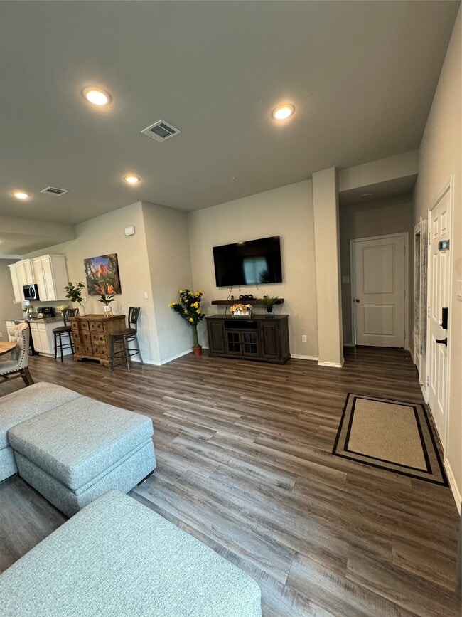 Photo - 710 Crystal River