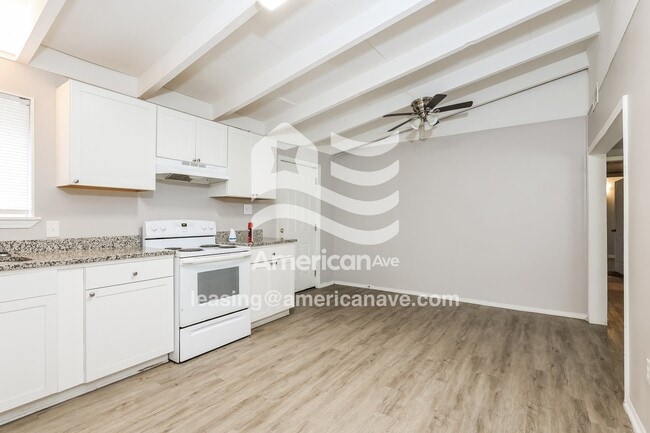 Photo - 2854 Revere St