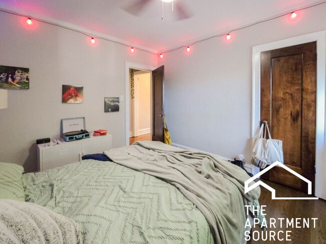 5067 N Wolcott Ave Unit 1