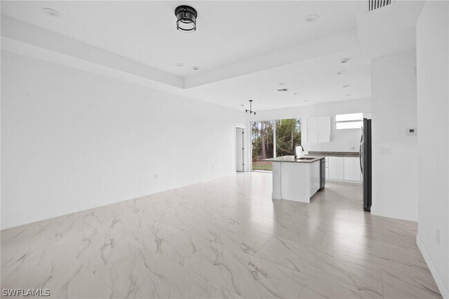 Photo - 1923 Sunniland Blvd