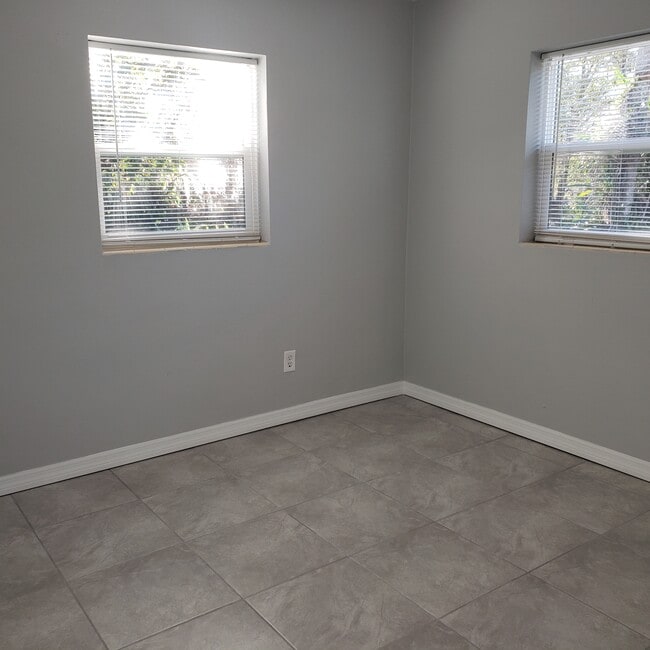Photo - 7303 Roberts Rd