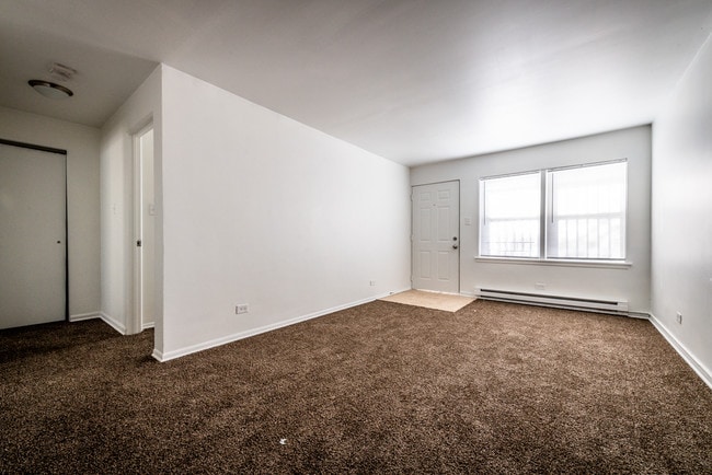 Living Room - 2920-2922 E 90th St