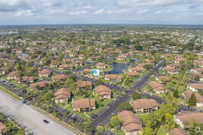 Photo - Pine Ridge Condominiums