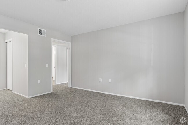2BR, 2BA - 1,242SF - Primary Bedroom