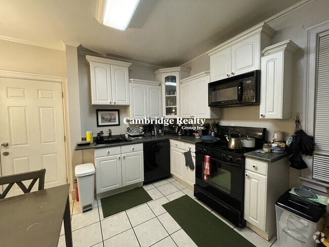 Building Photo - 13 Alston St Unit 1A Rental