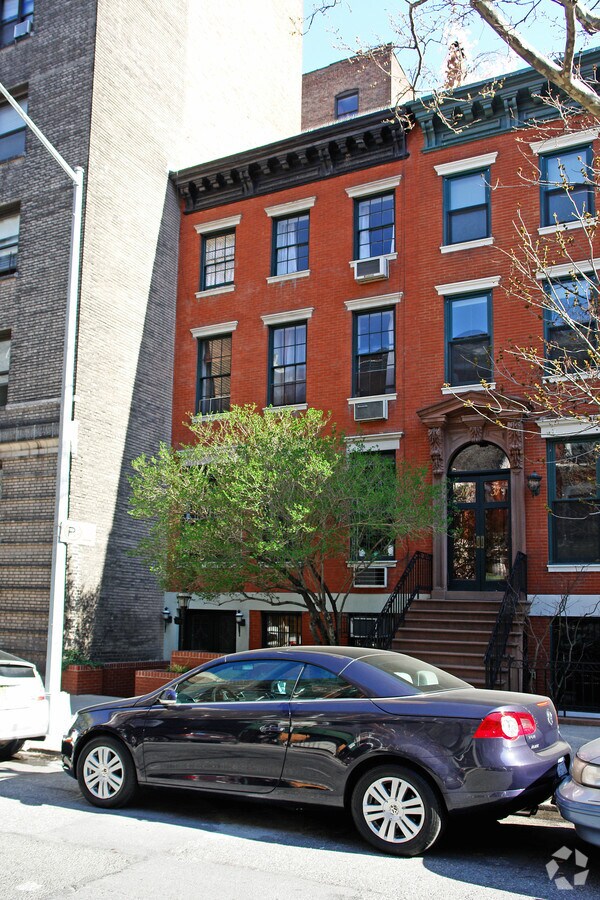 Photo - 39 W 83rd St