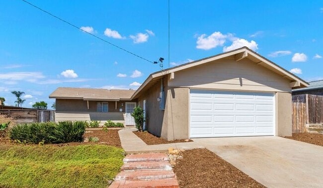 Building Photo - Gorgeous remodeled 3BR / 2BA house with a large yard available in Clairemont