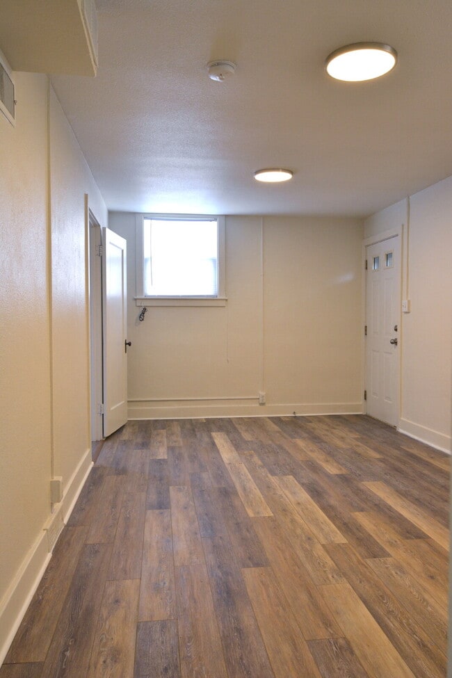 Photo - Cozy & Charming 2-Bedroom Apartment in Cheyenne – All Utilities Included! Unit 3