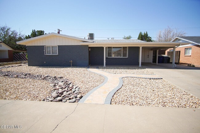 Building Photo - 9832 Heather Ave Rental