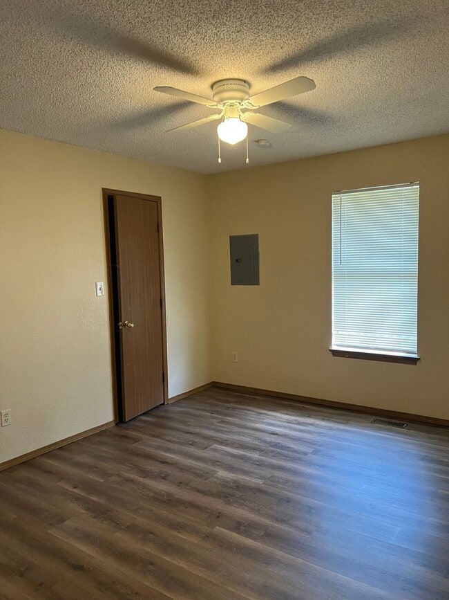 Photo - 1422 N La Fontaine Ave Unit 1422A Lafontaine