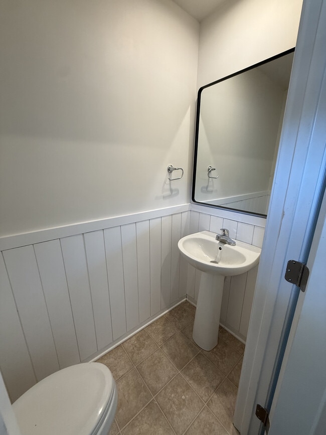Photo - 103 Fernside Ct