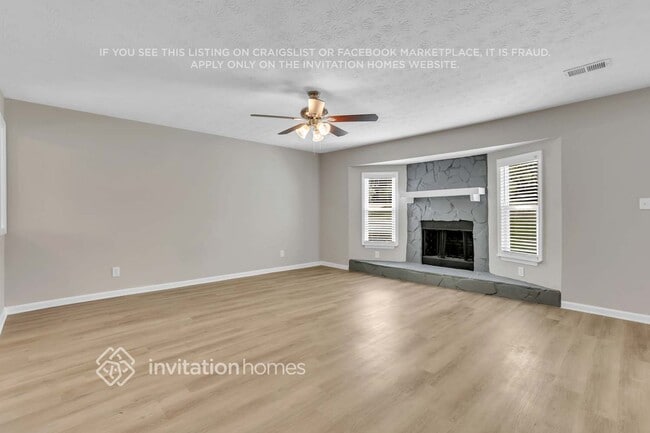 Photo - 3742 Saddle Ridge Dr SW