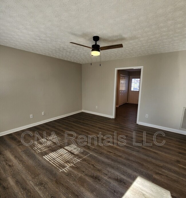Photo - 215 Green Acre Ln Unidad #F