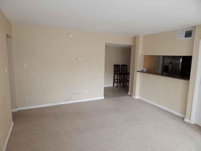 Photo - 769 Oakmont Ave