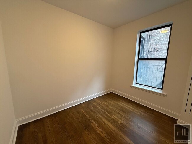 Photo - YORK AVENUE Unit 3D