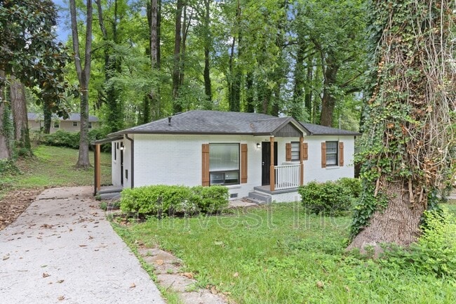 Photo - 312 Banberry Dr SE