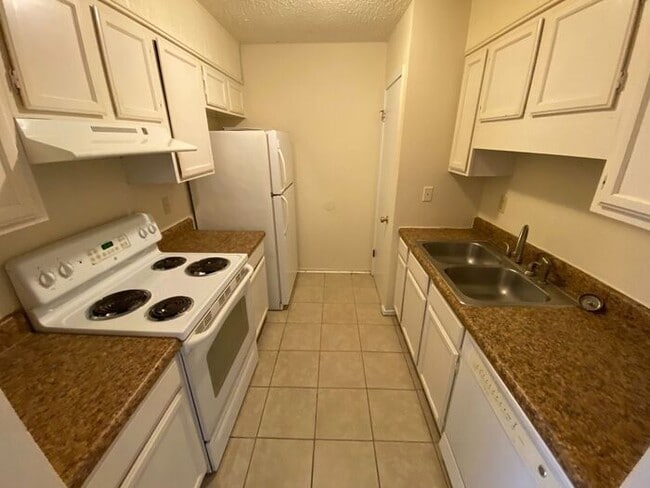 Photo - Gulf Breeze - Green Briar Estates - 2 bedroom, 1 bathroom