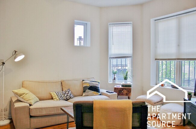 Photo - 1022 N Damen Ave Unit 4