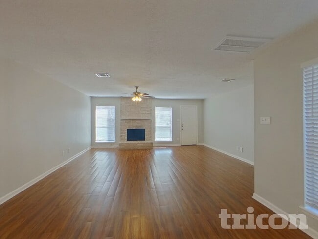 Photo - 3602 Hill Springs Dr
