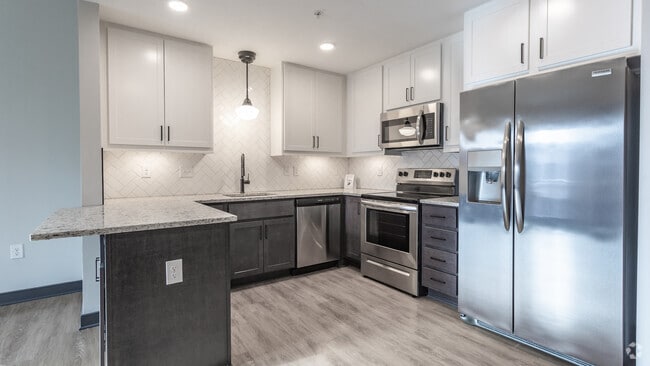 1BR,1BA,-693SF