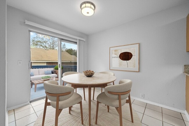 Photo - 2028 Kaiser Dr