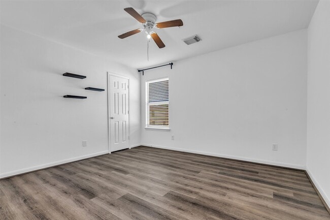 Building Photo - 16423 Chandler Ridge Ln