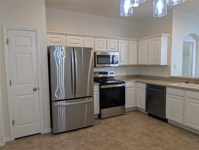 10008 Tranquility Way