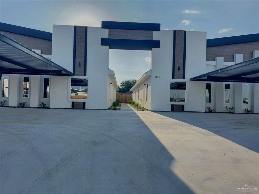 Photo - 14 West Dr Unit 3