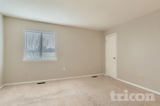 26 Romanoff Ct