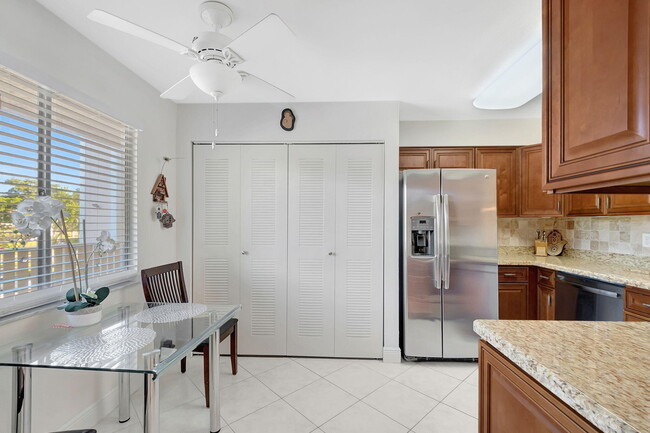 Photo - 7286 Huntington Ln Unit 306
