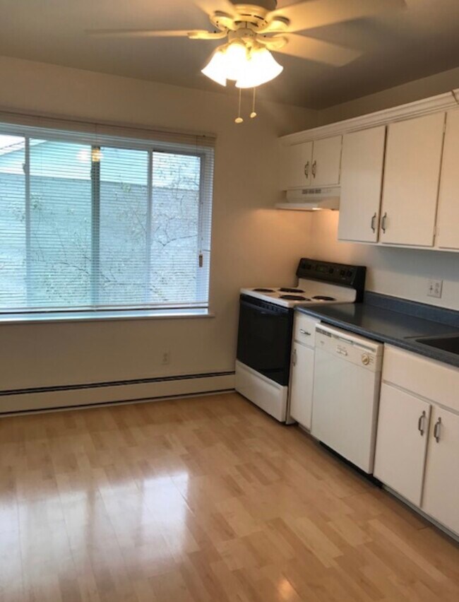 Photo - 121 W William St Unit 302