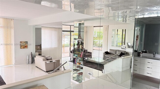 Photo - 19707 Turnberry Way Unidad TH-6