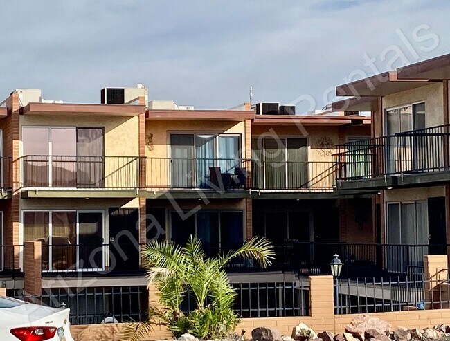 Photo - DOWNTOWN LAKEVIEW CONDO