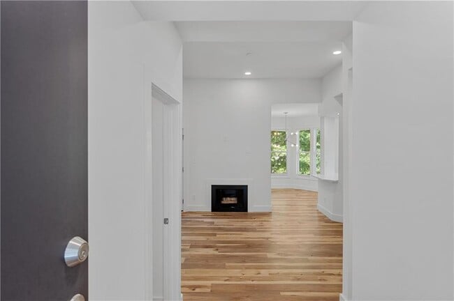 Photo - 855 Piedmont Ave NE Unidad 2B