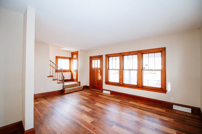 Photo - 513 Hampton Ave